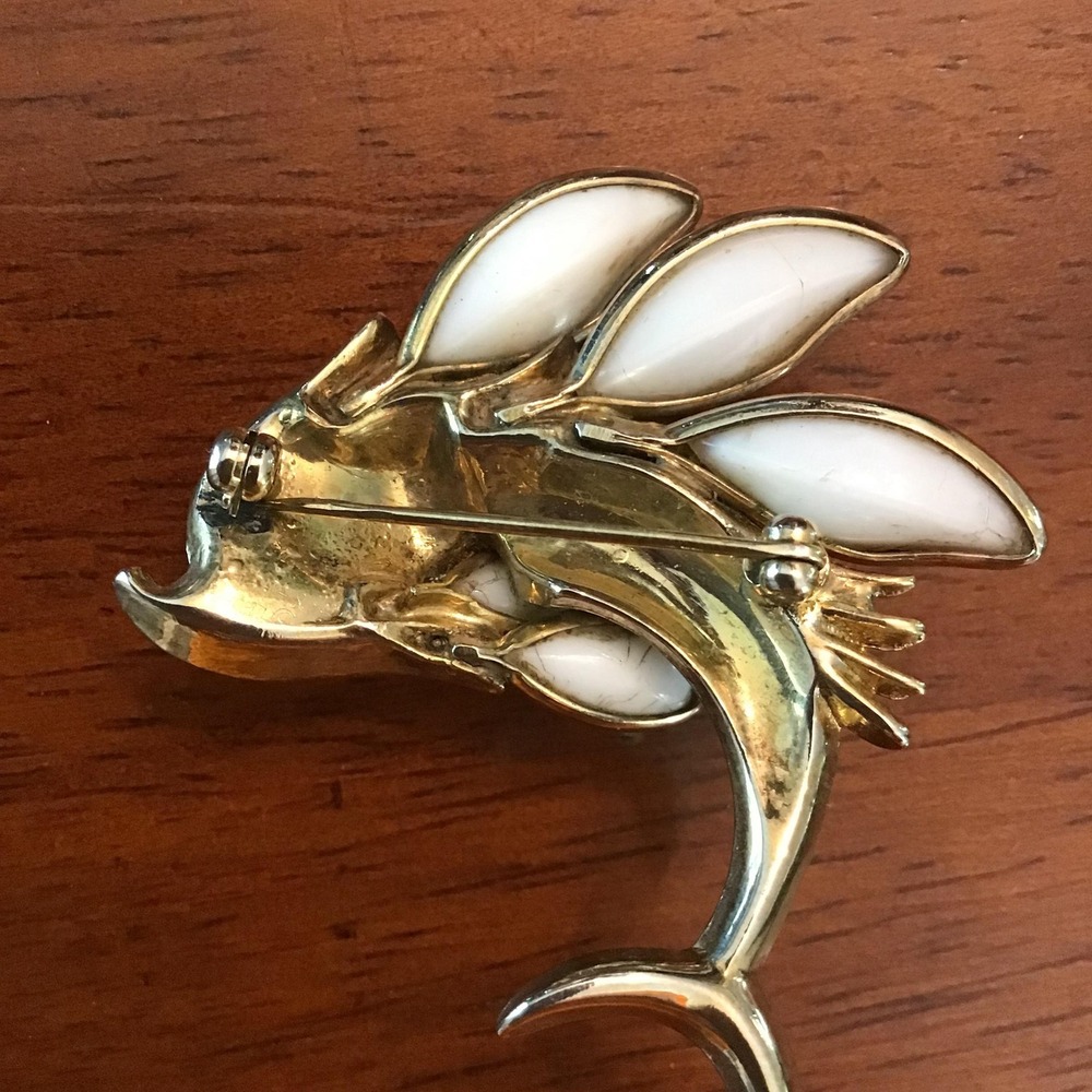 Trifari Alfred Philippe Fish Brooch Poured Glass Petalette 1950s Book Piece Rare - Picture 2 of 6